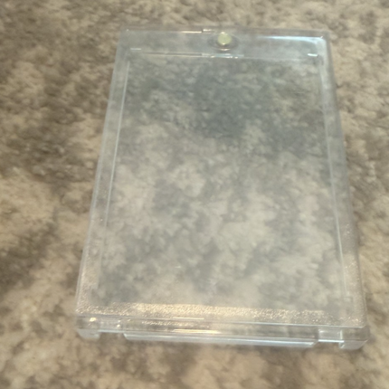 Used Magnetic Card Holders in Good to Dedent shap 26 of them.