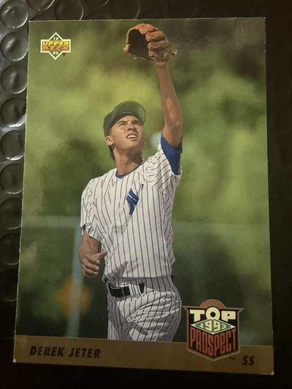 1993 Top Prospect Derek Jeter New York Yankee Upper Deck #449 Bad bottom Corners