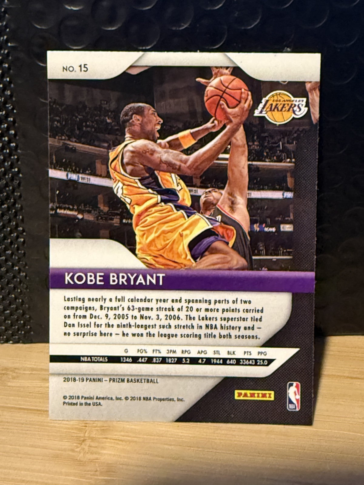 2018-19 Panini Prizm Hyper Kobe Bryant LA Lakers #15